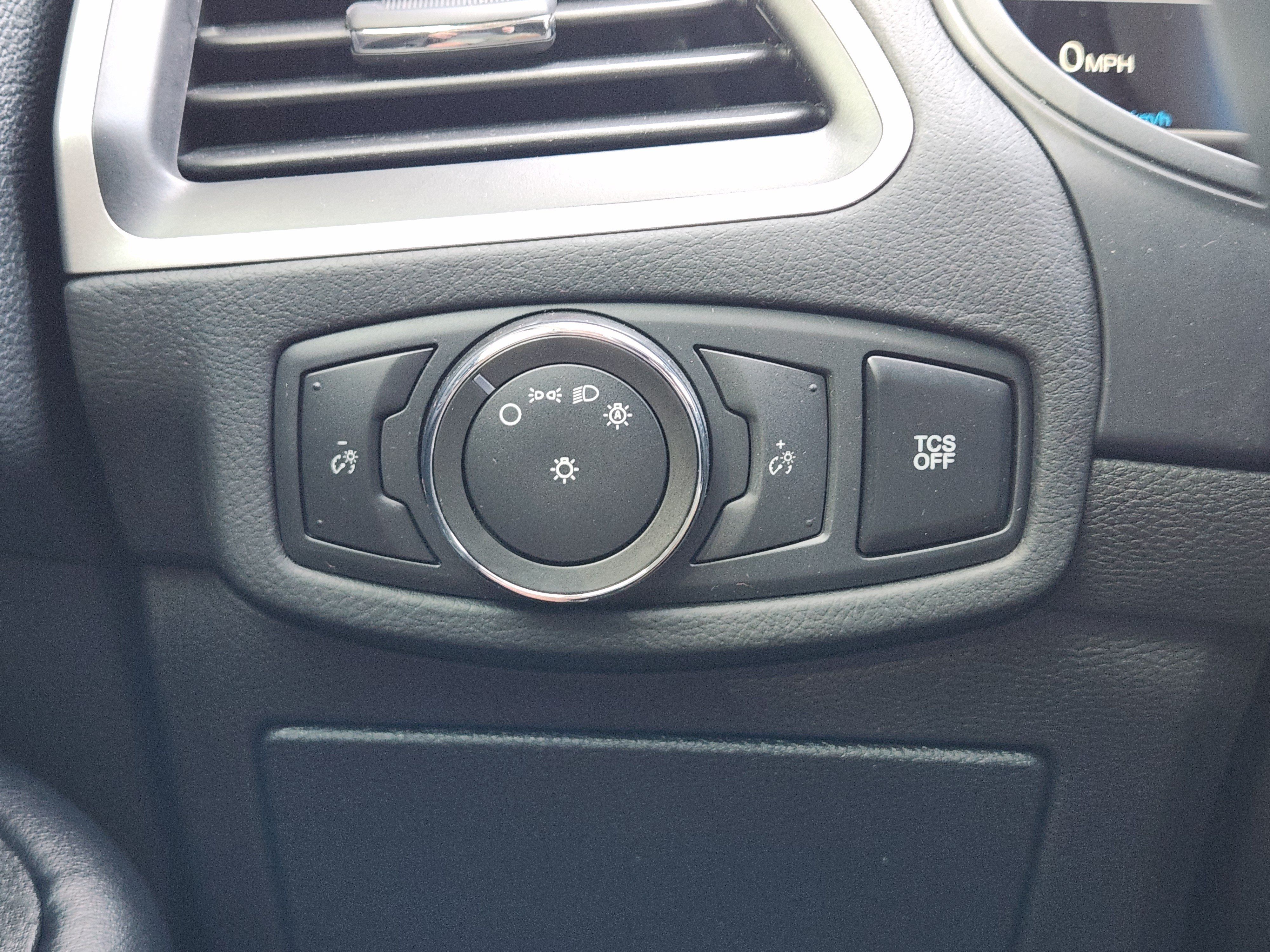 Used 2022 Ford Edge SE AWD/4WD image 26
