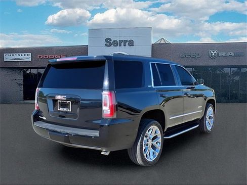 Used 2020 GMC Yukon SLT w/ Premium Edition image 6