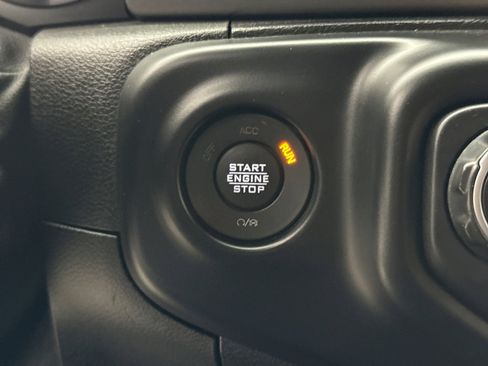 Used 2021 Jeep Wrangler Unlimited Sport image 18