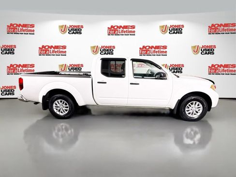 Used 2020 Nissan Frontier SV image 18