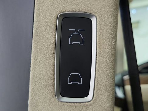 Used 2018 Tesla Model X 75D AWD/4WD image 24