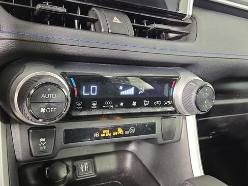Used 2023 Toyota RAV4 SE AWD/4WD image 19