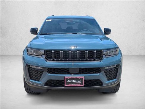 New 2026 Jeep Grand Cherokee Limited w/ Limited Altitude Package AWD/4WD image 5