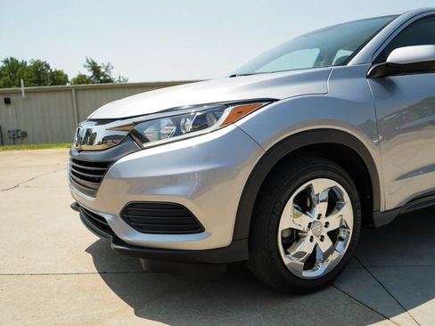 Used 2021 Honda HR-V LX image 17