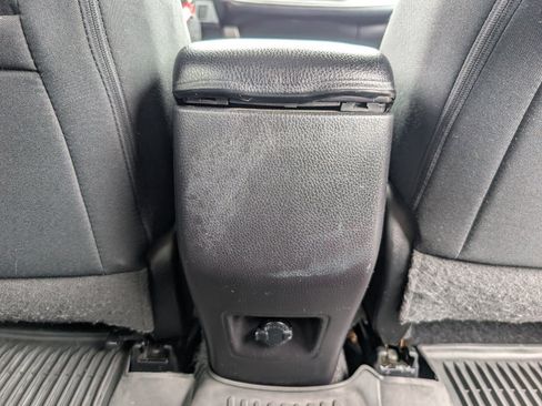 Used 2018 Toyota RAV4 XLE FWD image 7
