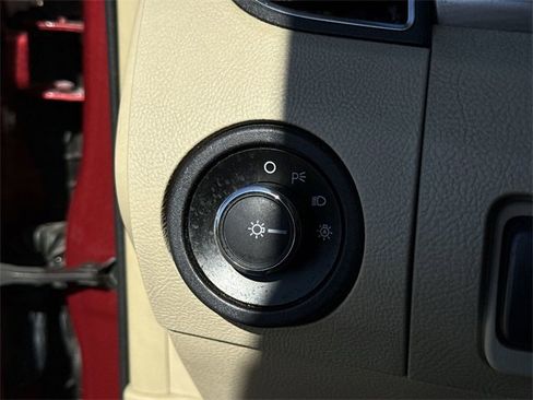 Used 2015 Ford Taurus SEL w/ Equipment Group 201A image 37