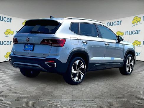Used 2023 Volkswagen Taos SE w/ Panoramic Sunroof Package AWD/4WD image 6
