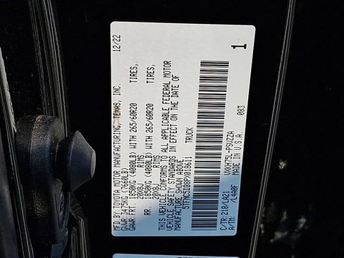 Used 2023 Toyota Tundra Platinum AWD/4WD image 26