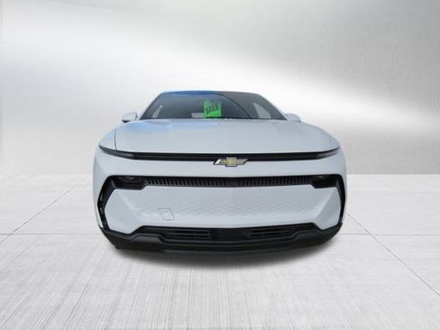 New 2026 Chevrolet Equinox EV LT image 3