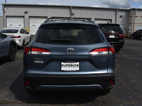 Used 2024 Toyota Corolla Cross LE image 5