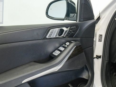 Used 2019 BMW X7 xDrive40i w/ Cold Weather Package AWD/4WD image 26