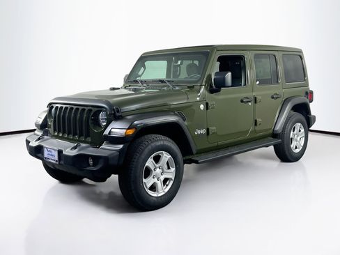 Used 2021 Jeep Wrangler Sport S w/ Sun And Sound Package image 1