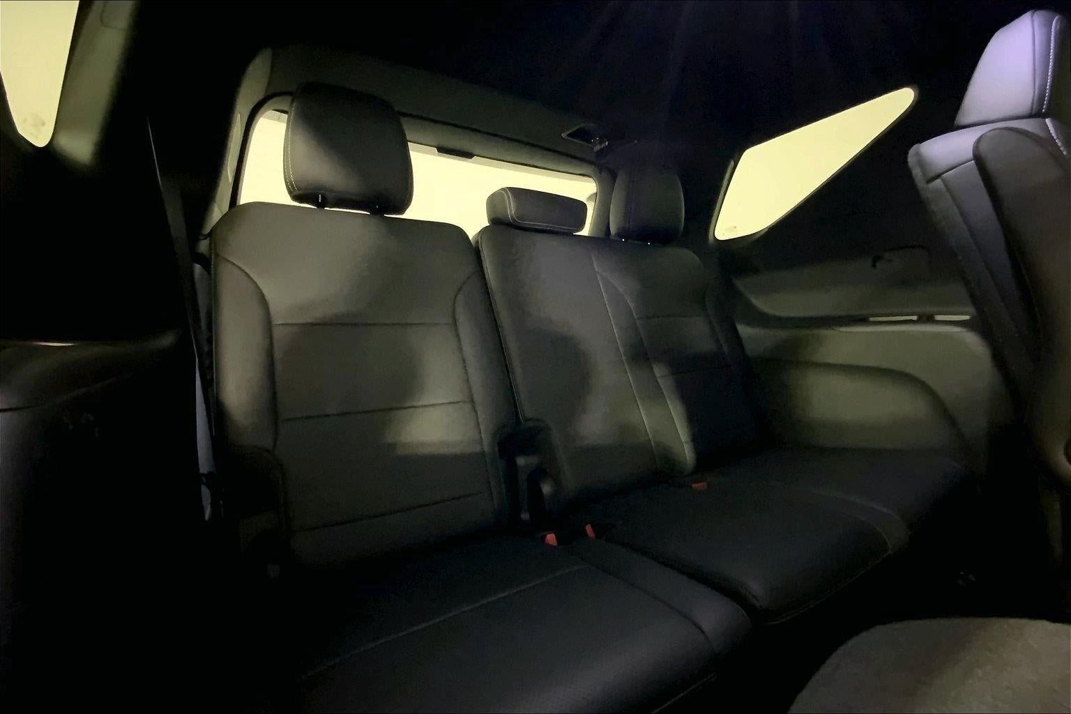 Used 2026 Chevrolet Traverse LT w/ Driver Confidence Package FWD image 24