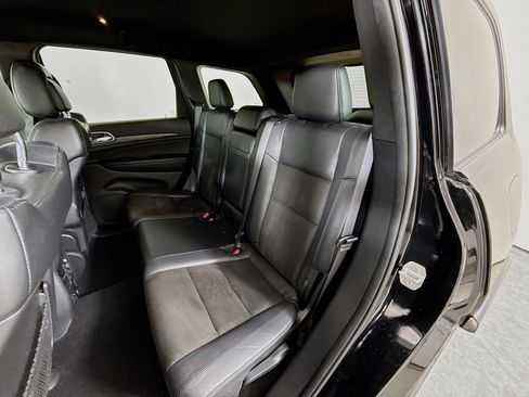 Used 2020 Jeep Grand Cherokee Altitude image 22