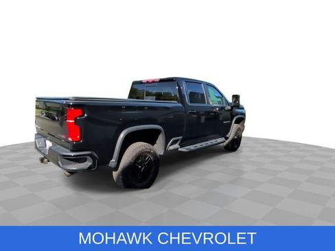 Used 2024 Chevrolet Silverado 2500 ZR2 w/ Technology Package AWD/4WD image 9