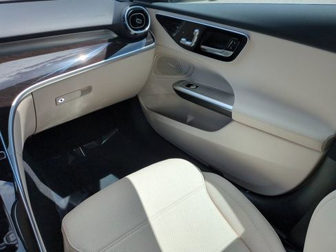 Used 2025 Mercedes-Benz C 300 C 300 image 16