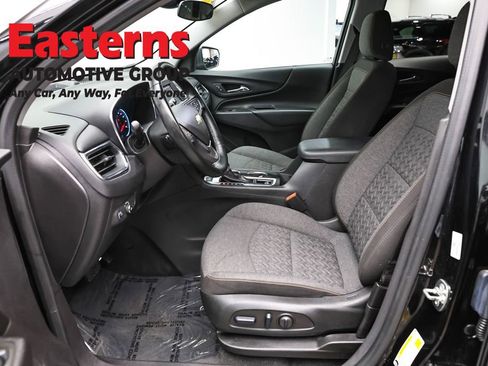 Used 2024 Chevrolet Equinox LT AWD/4WD image 13