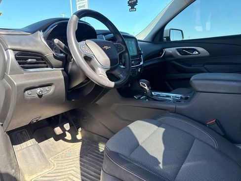 Used 2021 Chevrolet Traverse LT FWD image 11