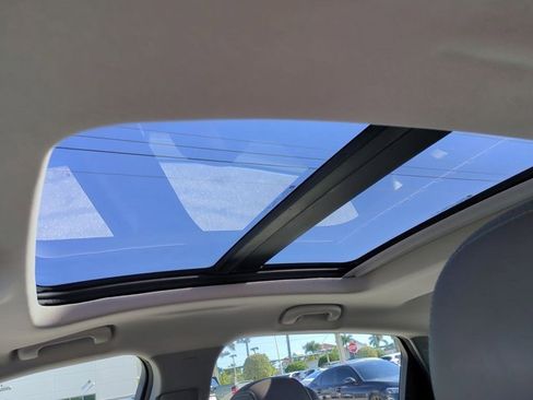 Used 2014 Chevrolet Impala LTZ image 19