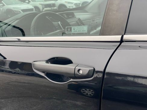 Used 2020 Honda CR-V LX image 24