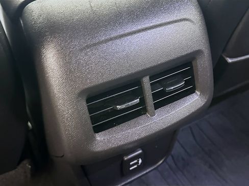Used 2023 GMC Terrain SLT AWD/4WD image 29