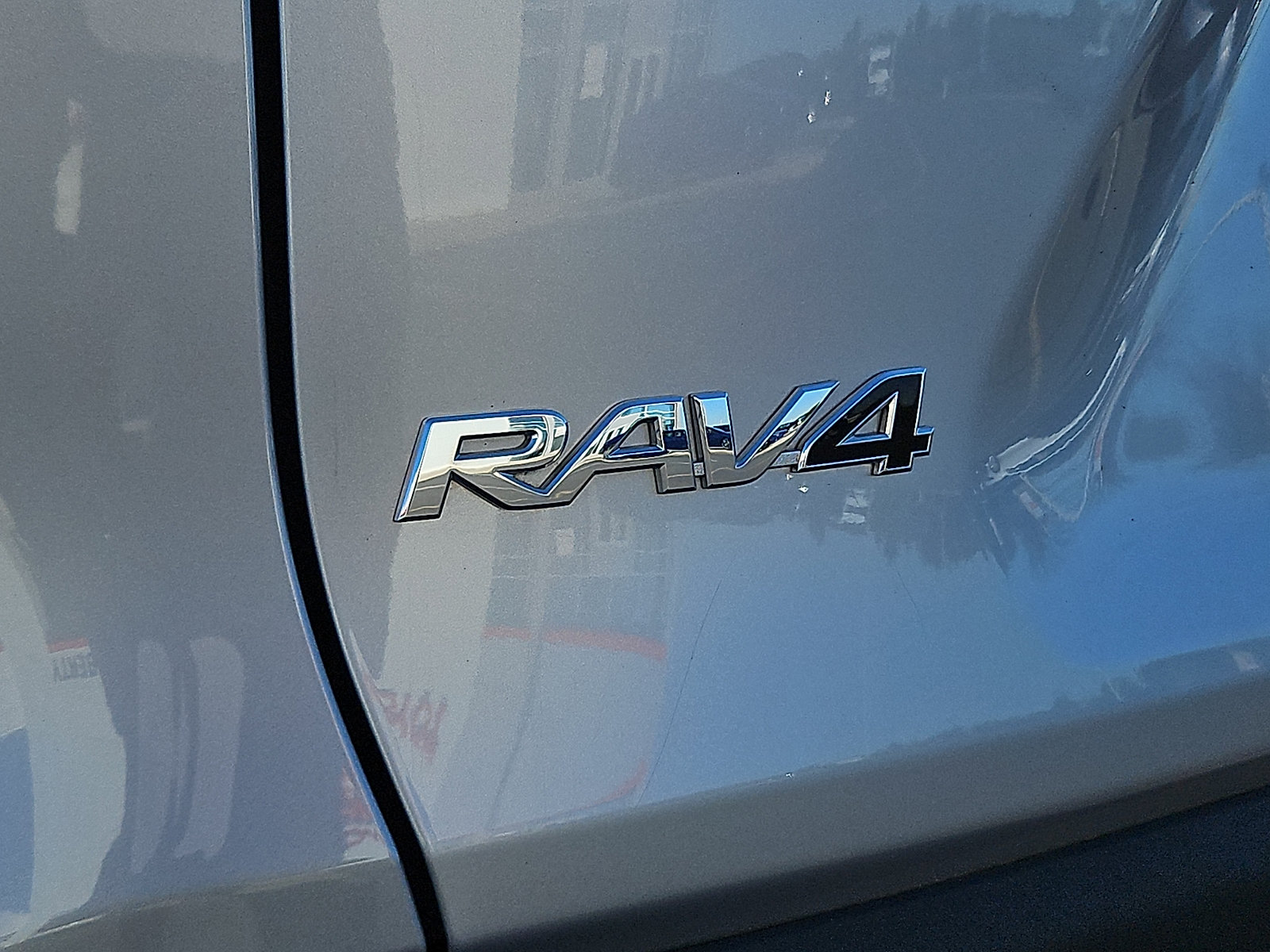 Used 2024 Toyota RAV4 LE AWD/4WD image 29