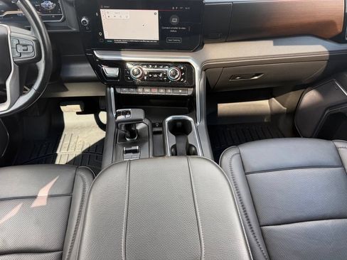 Used 2023 GMC Sierra 1500 Denali AWD/4WD image 11