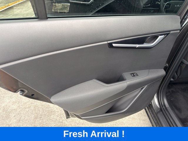 Used 2024 Kia Niro Wind FWD image 13