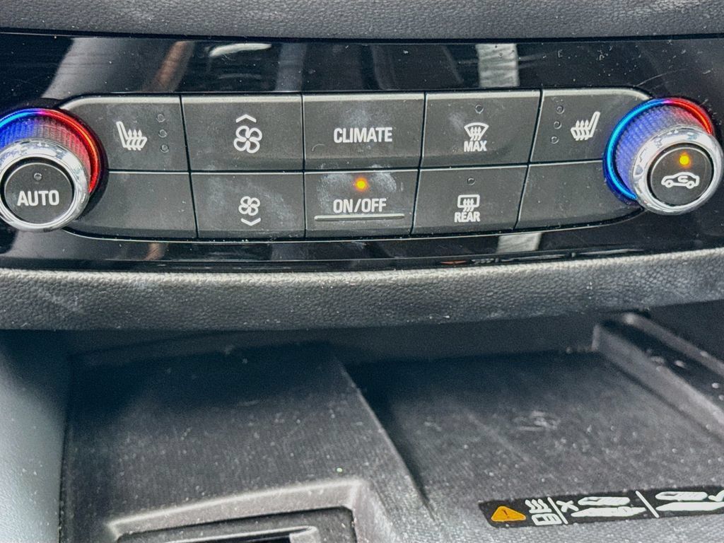 Used 2023 Buick Enclave Essence w/ Experience Buick Package AWD/4WD image 22