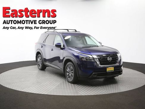 Used 2023 Nissan Pathfinder SV AWD/4WD image 53