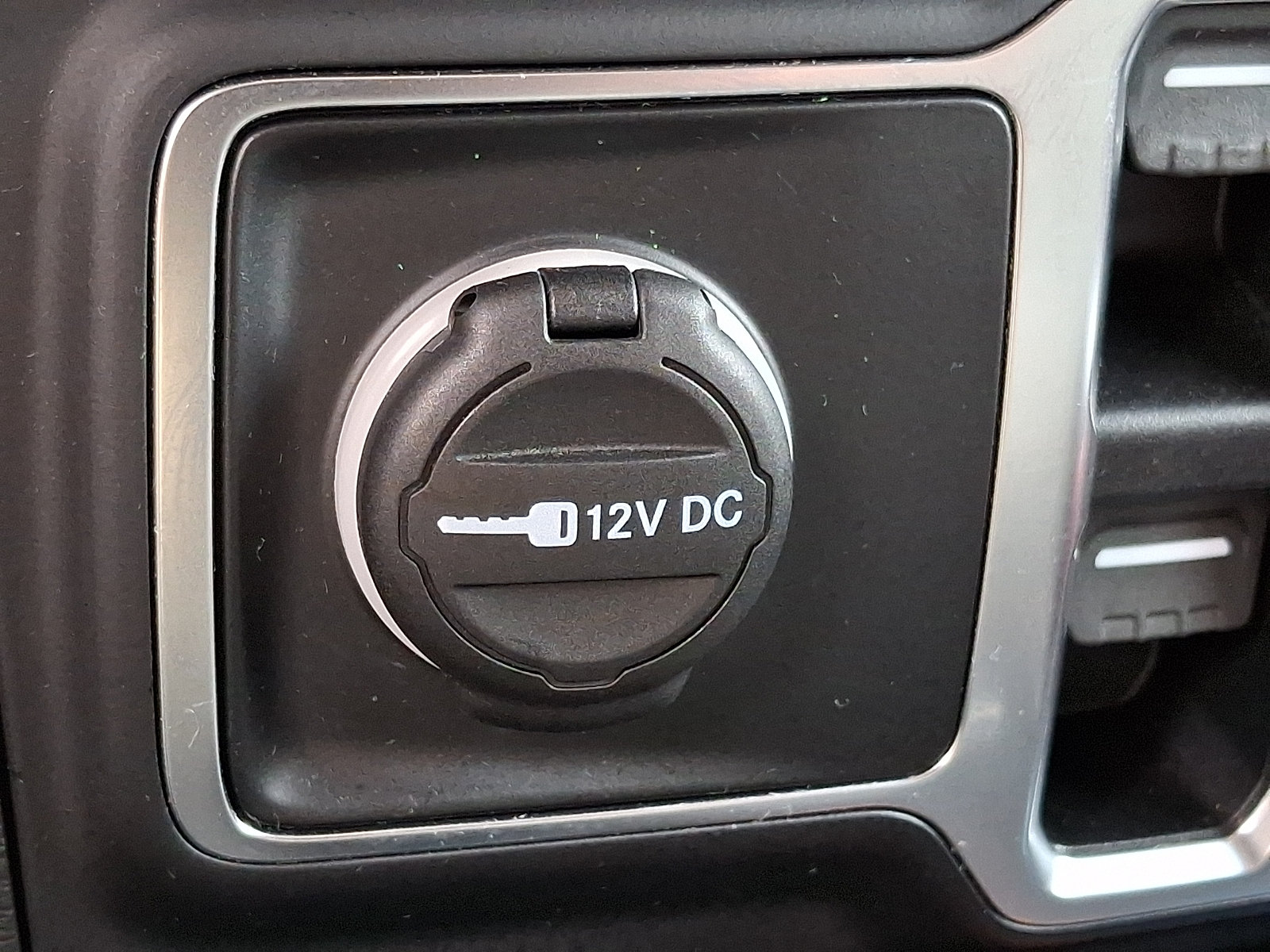 Used 2020 Jeep Gladiator Sport w/ Quick Order Package 24S AWD/4WD image 23