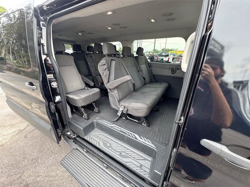 Used 2021 Ford Transit 350 XLT RWD image 12