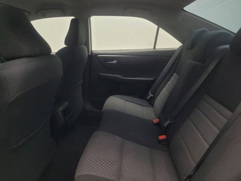 Used 2017 Toyota Camry LE FWD image 18