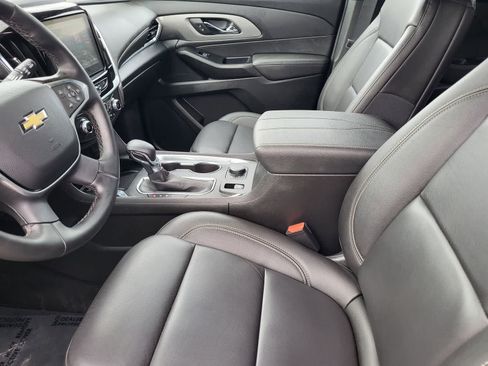 Used 2023 Chevrolet Traverse LT FWD image 26