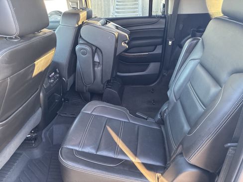 Used 2018 GMC Yukon XL Denali w/ Denali Ultimate Package image 16