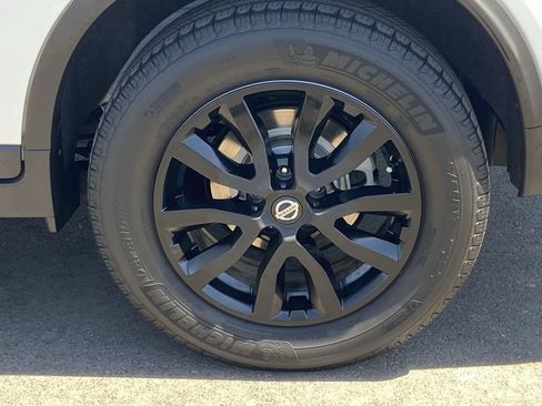 Used 2020 Nissan Rogue SV AWD/4WD image 28