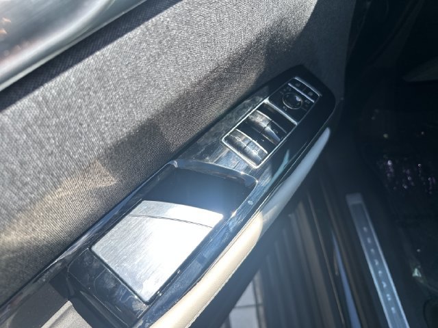Certified 2025 Cadillac Escalade ESV Sport Platinum AWD/4WD image 11