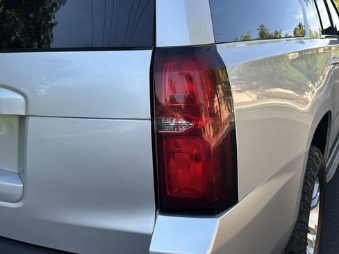 Used 2019 Chevrolet Suburban LT AWD/4WD image 60