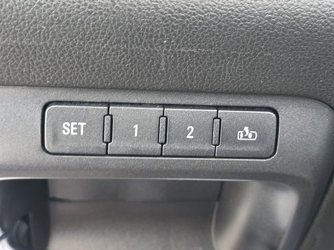 Used 2018 GMC Sierra 1500 SLT w/ SLT Premium Package image 16