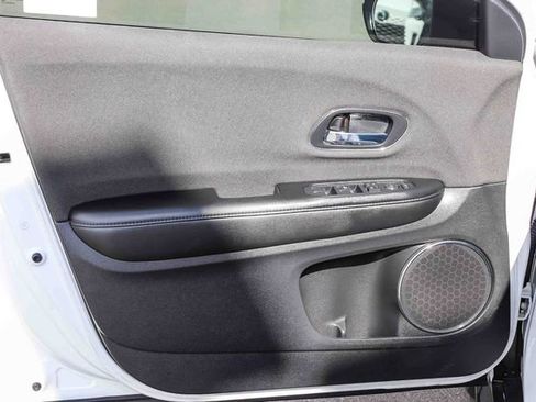 Used 2022 Honda HR-V EX image 26