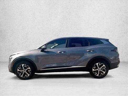 Used 2025 Kia Sportage EX FWD image 6
