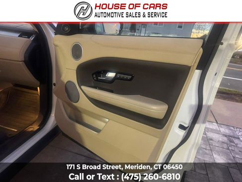 Used 2017 Land Rover Range Rover Evoque SE Premium image 29