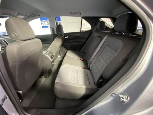 Used 2024 Chevrolet Equinox LT FWD image 30