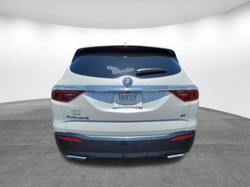 Used 2022 Buick Enclave Essence w/ Experience Buick Package FWD image 7