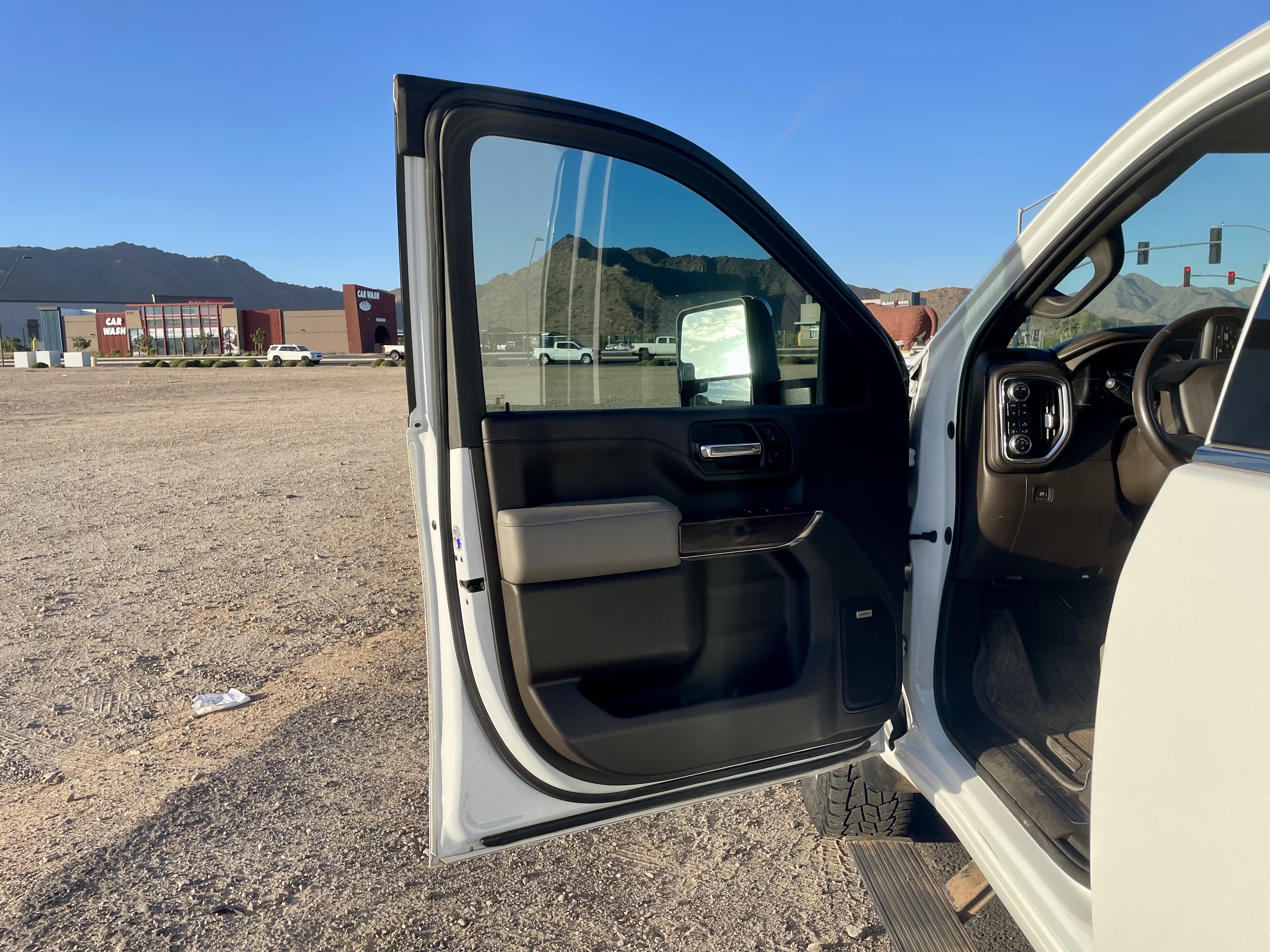 Used 2022 GMC Sierra 2500 SLT w/ SLT Preferred Package AWD/4WD image 12