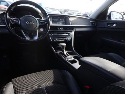 Used 2019 Kia Optima S w/ S Panoramic Sunroof Package image 31