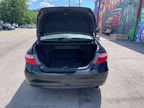 Used 2016 Toyota Camry SE FWD image 13