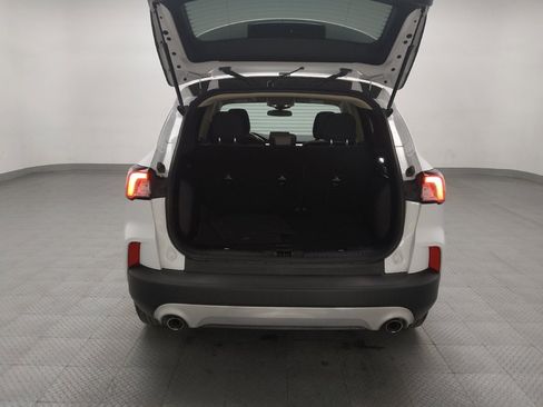 Used 2020 Ford Escape SE FWD image 29