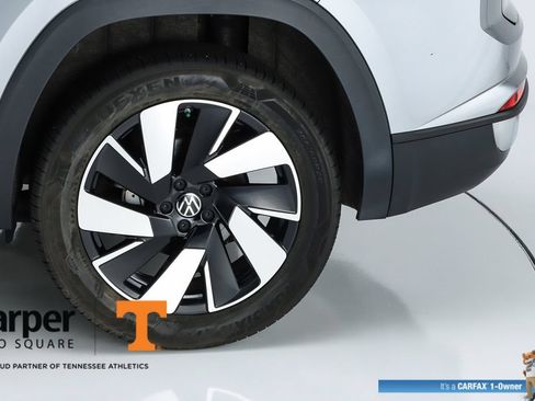 Used 2024 Volkswagen Atlas Cross Sport SE AWD/4WD image 44