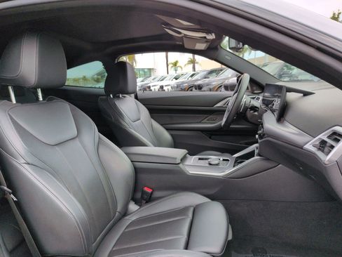 Used 2025 BMW M440i Coupe w/ Premium Package image 33